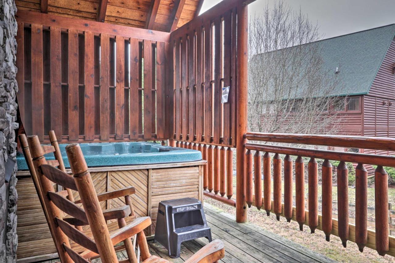 Pigeon Forge Cabin With Games, 1 Mi To Parkway! Экстерьер фото